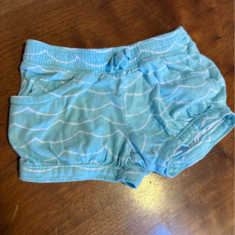 Crazy‎ 8 wave shorts 2t